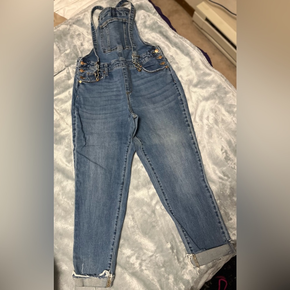 Universal Threads Jean Bibs